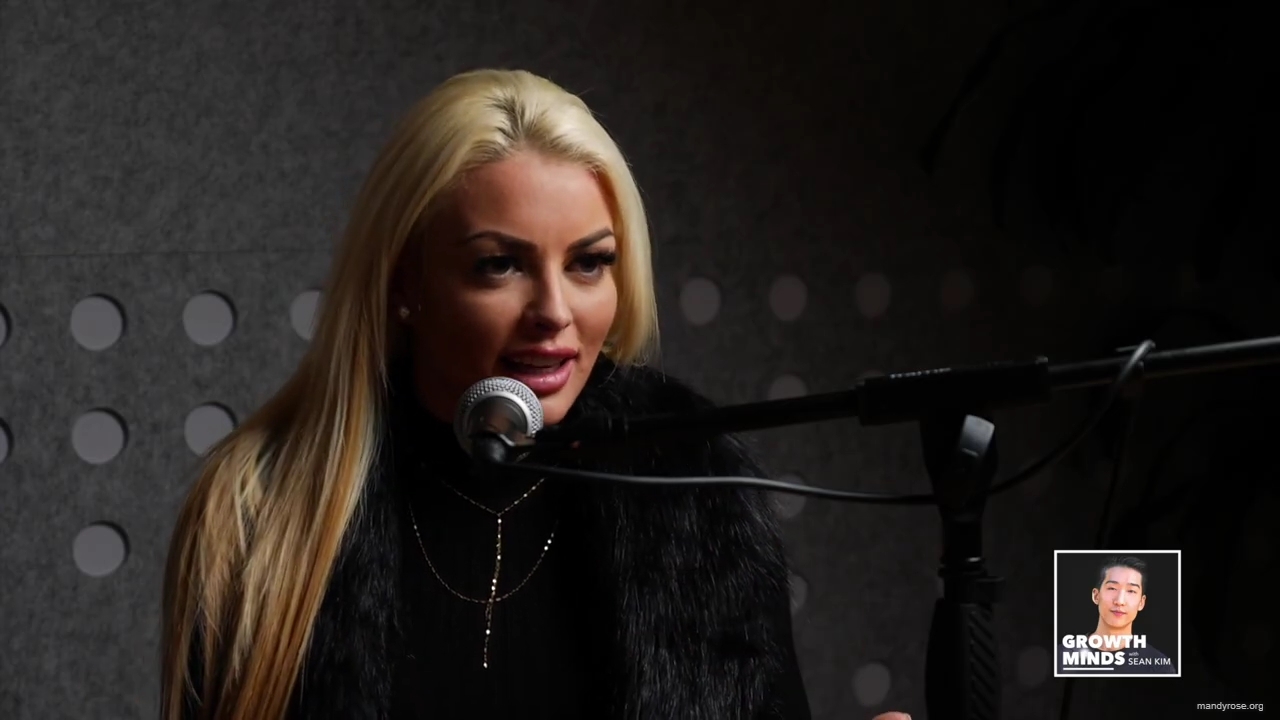 WWE_Superstar_Mandy_Rose_on_Dealing_With_People_Who_Underestimate_You_mp40133.jpg