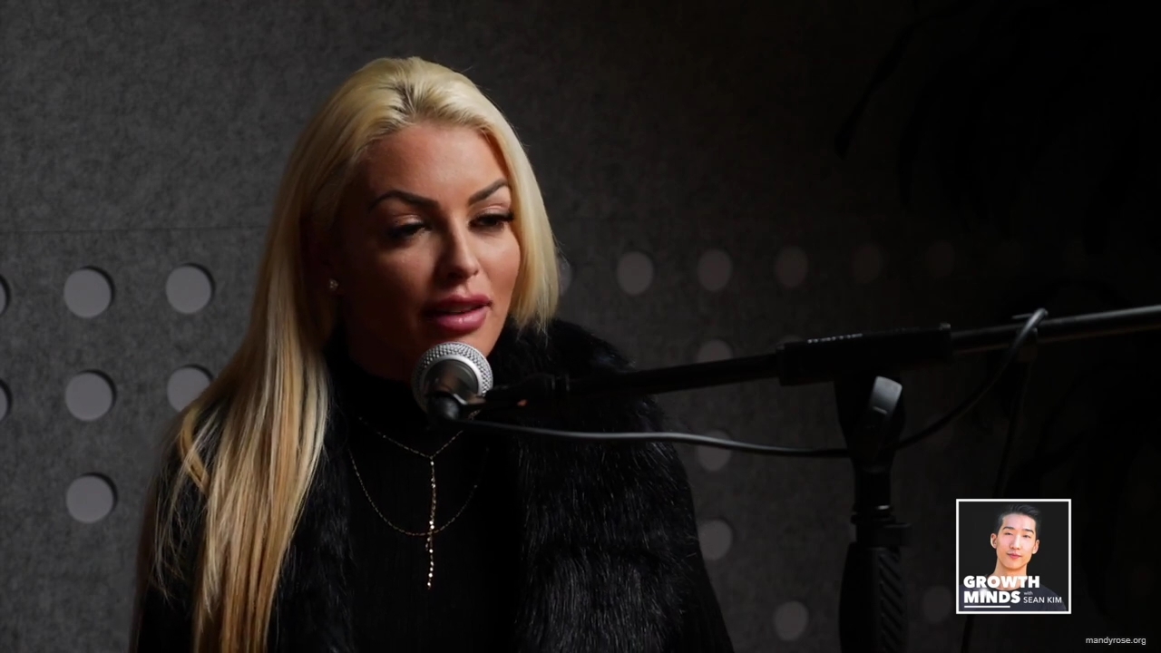 WWE_Superstar_Mandy_Rose_on_Dealing_With_People_Who_Underestimate_You_mp40167.jpg