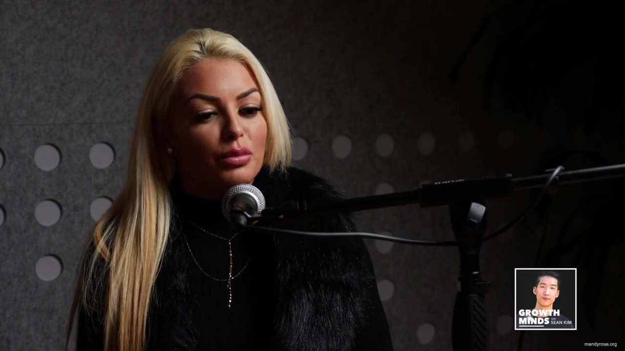 WWE_Superstar_Mandy_Rose_on_Dealing_With_People_Who_Underestimate_You_mp40171.jpg