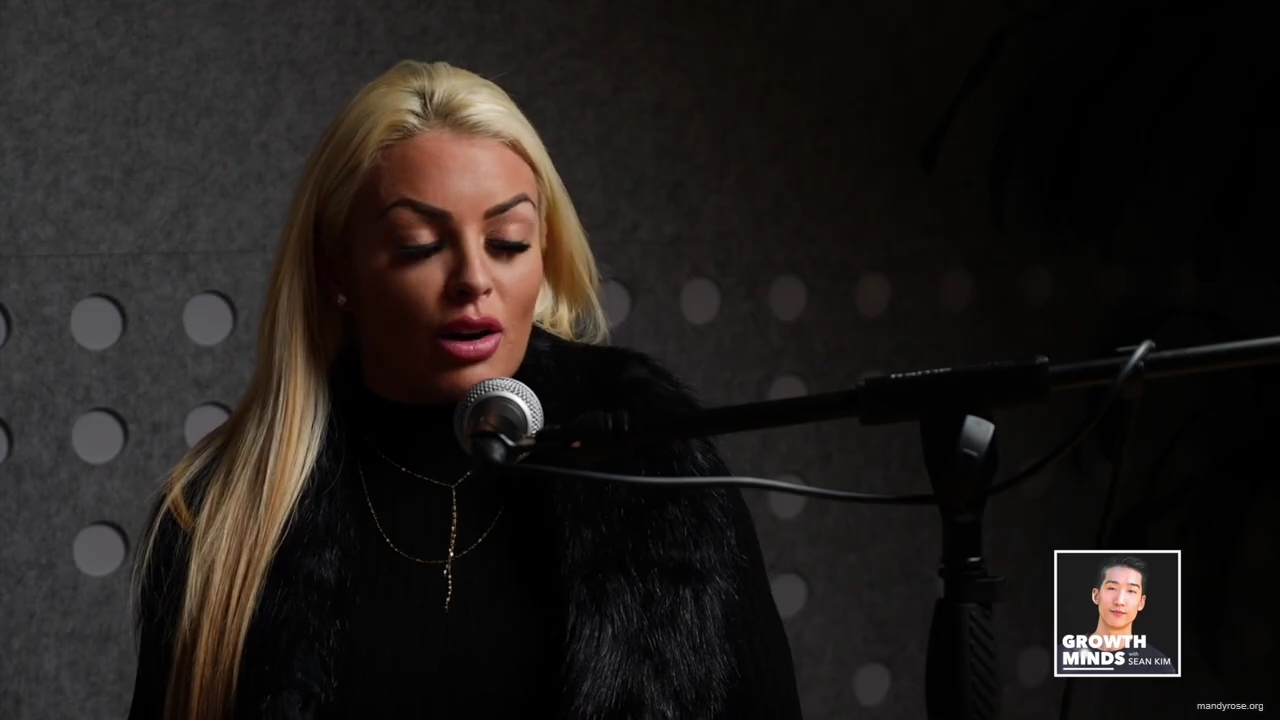 WWE_Superstar_Mandy_Rose_on_Dealing_With_People_Who_Underestimate_You_mp40207.jpg