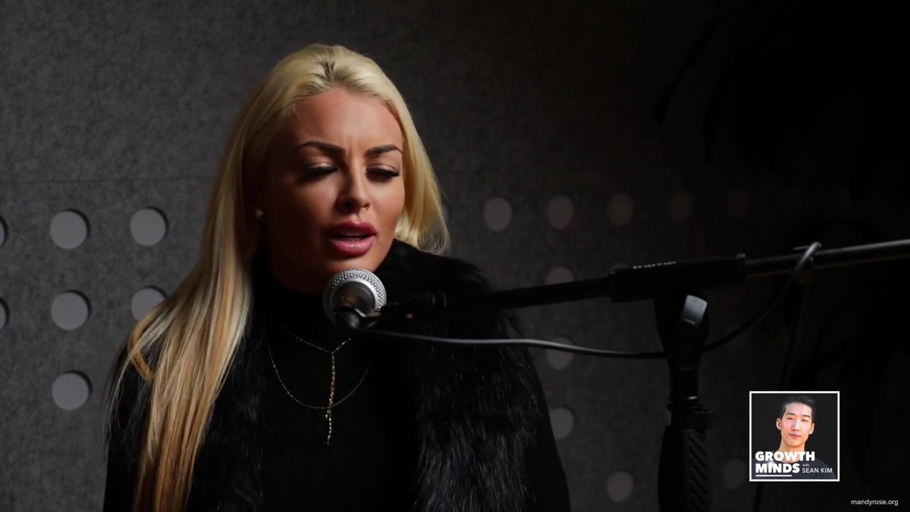WWE_Superstar_Mandy_Rose_on_Dealing_With_People_Who_Underestimate_You_mp40214.jpg