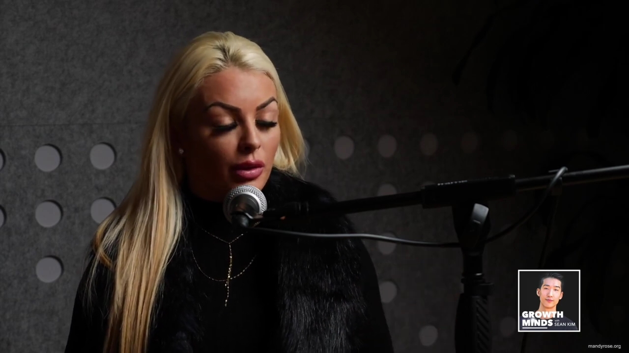 WWE_Superstar_Mandy_Rose_on_Dealing_With_People_Who_Underestimate_You_mp40291.jpg