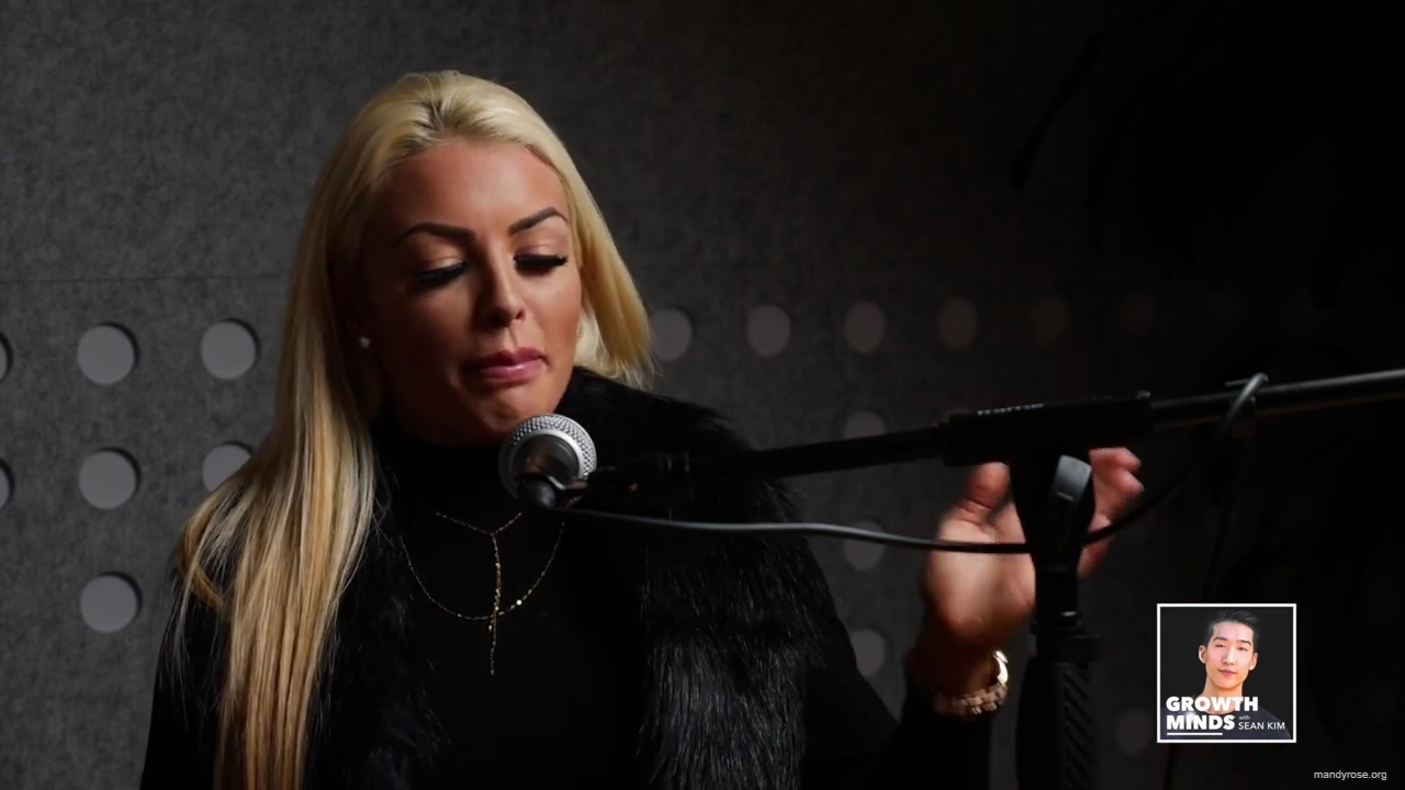WWE_Superstar_Mandy_Rose_on_Dealing_With_People_Who_Underestimate_You_mp40322.jpg