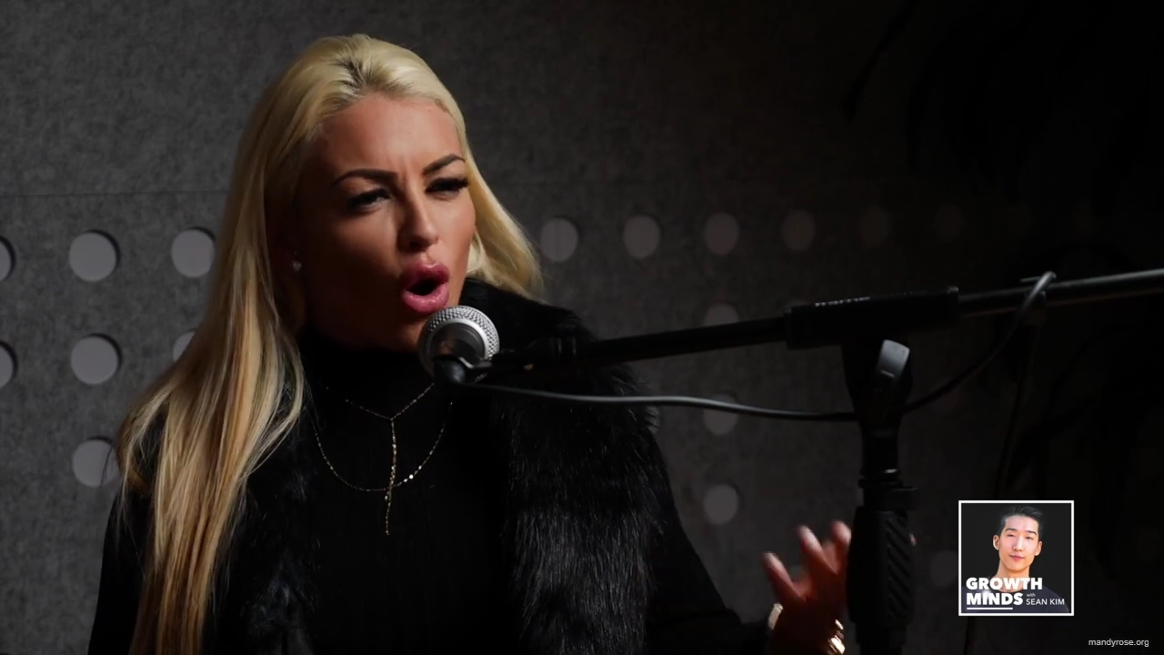 WWE_Superstar_Mandy_Rose_on_Dealing_With_People_Who_Underestimate_You_mp40444.jpg