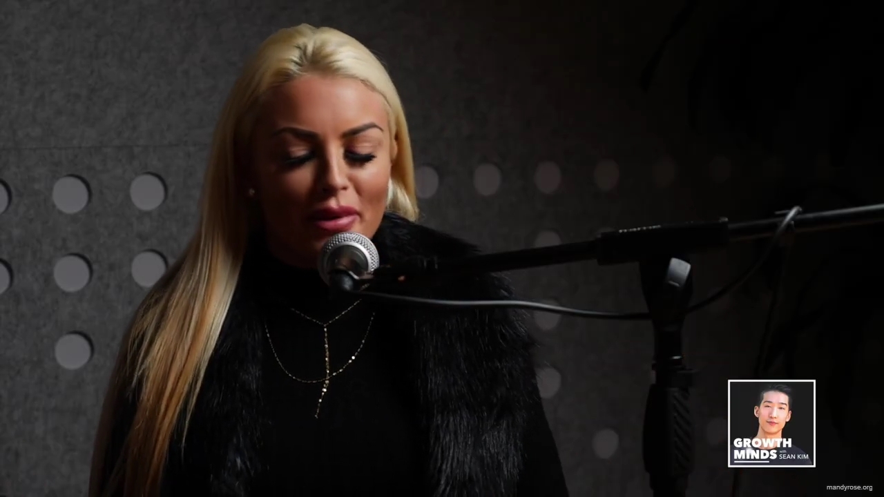 WWE_Superstar_Mandy_Rose_on_Dealing_With_People_Who_Underestimate_You_mp40512.jpg