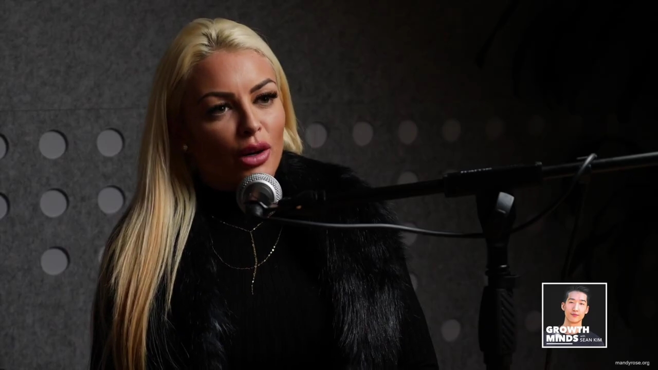 WWE_Superstar_Mandy_Rose_on_Dealing_With_People_Who_Underestimate_You_mp40523.jpg