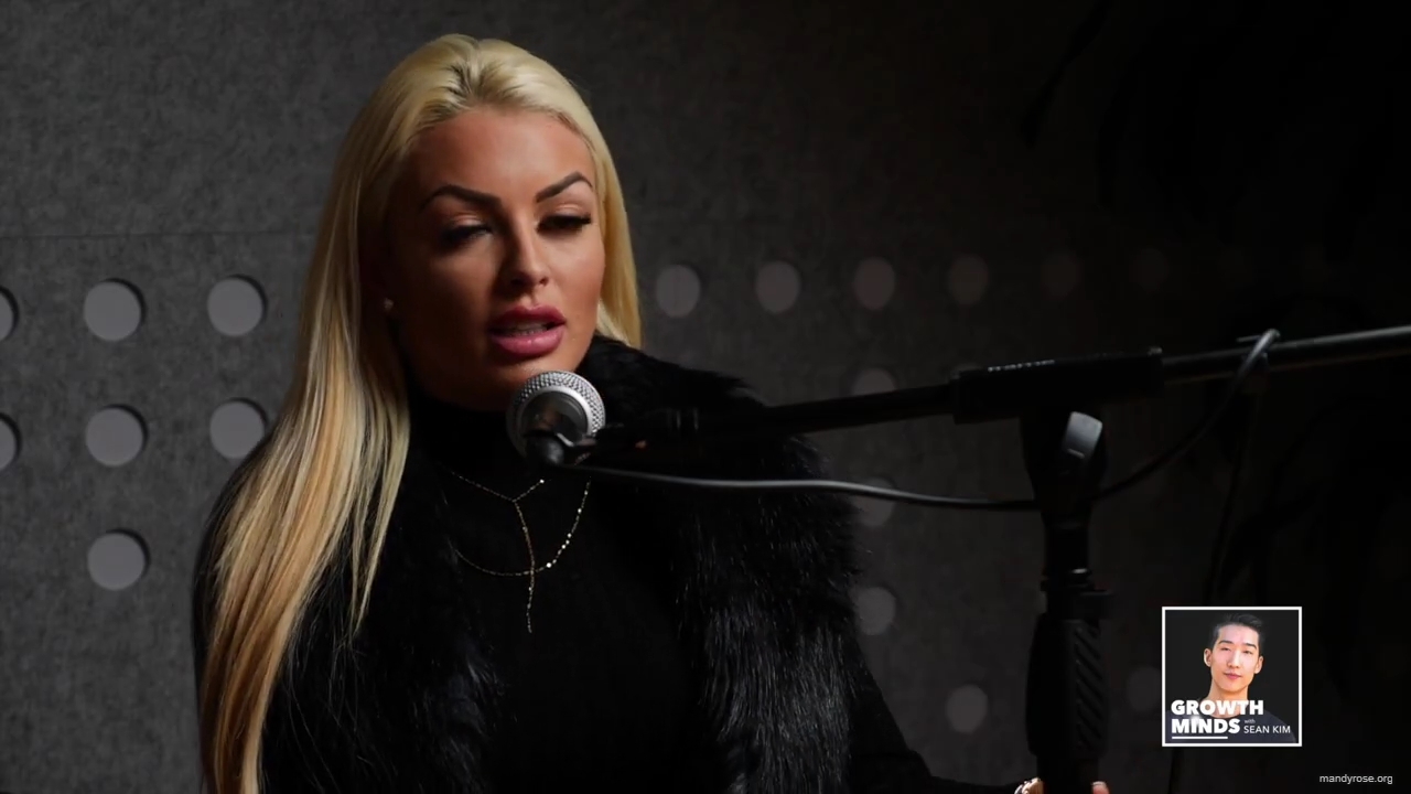 WWE_Superstar_Mandy_Rose_on_Dealing_With_People_Who_Underestimate_You_mp40603.jpg