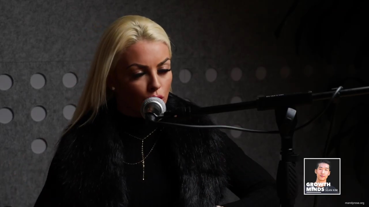 WWE_Superstar_Mandy_Rose_on_Dealing_With_People_Who_Underestimate_You_mp41382.jpg