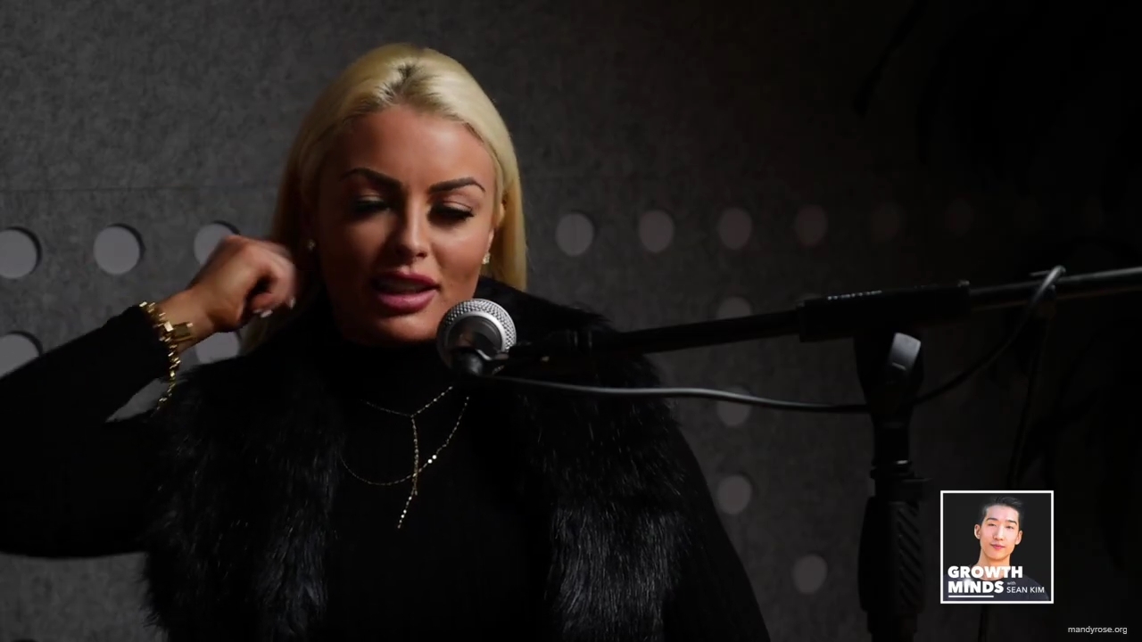 WWE_Superstar_Mandy_Rose_on_Dealing_With_People_Who_Underestimate_You_mp42061.jpg