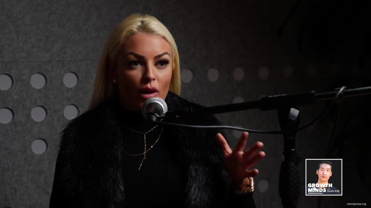 WWE_Superstar_Mandy_Rose_on_Dealing_With_People_Who_Underestimate_You_mp42088.jpg