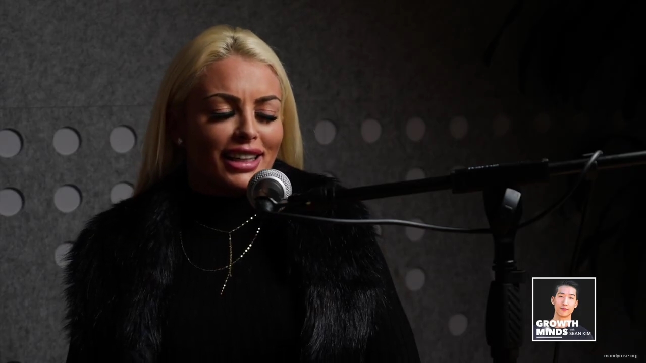 WWE_Superstar_Mandy_Rose_on_Dealing_With_People_Who_Underestimate_You_mp42107.jpg