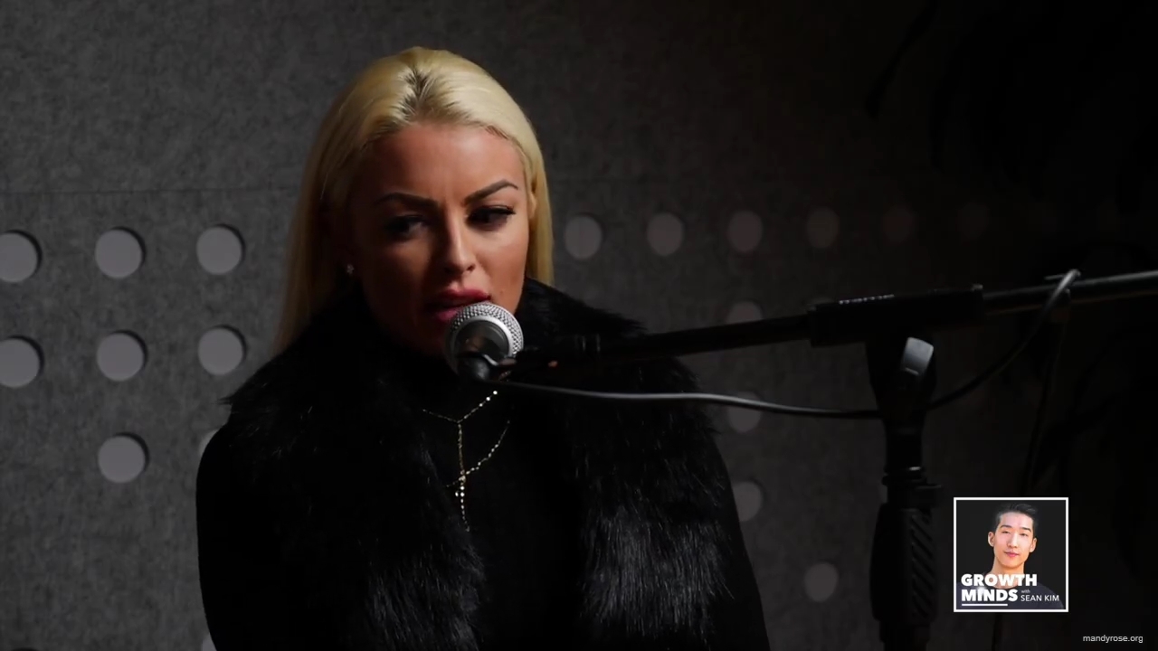 WWE_Superstar_Mandy_Rose_on_Dealing_With_People_Who_Underestimate_You_mp42241.jpg