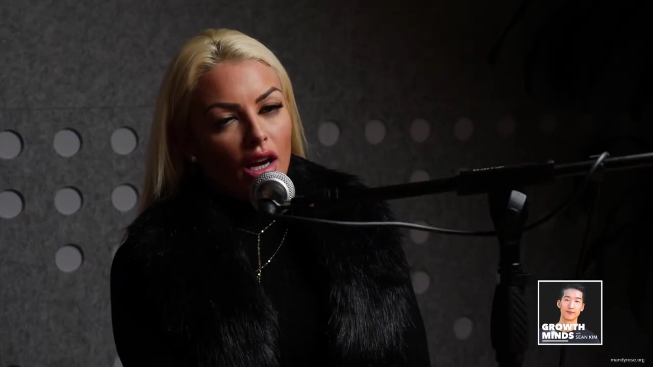 WWE_Superstar_Mandy_Rose_on_Dealing_With_People_Who_Underestimate_You_mp42272.jpg