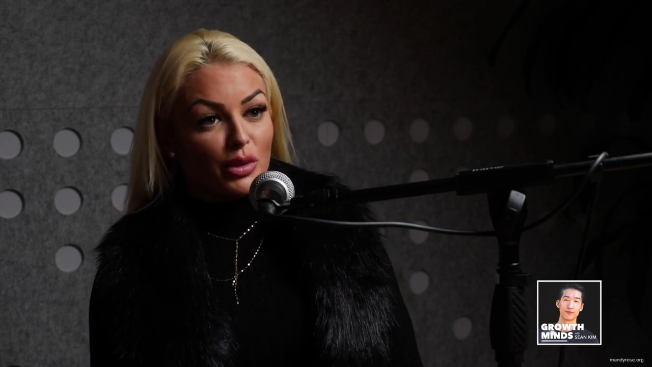 WWE_Superstar_Mandy_Rose_on_Dealing_With_People_Who_Underestimate_You_mp42295.jpg