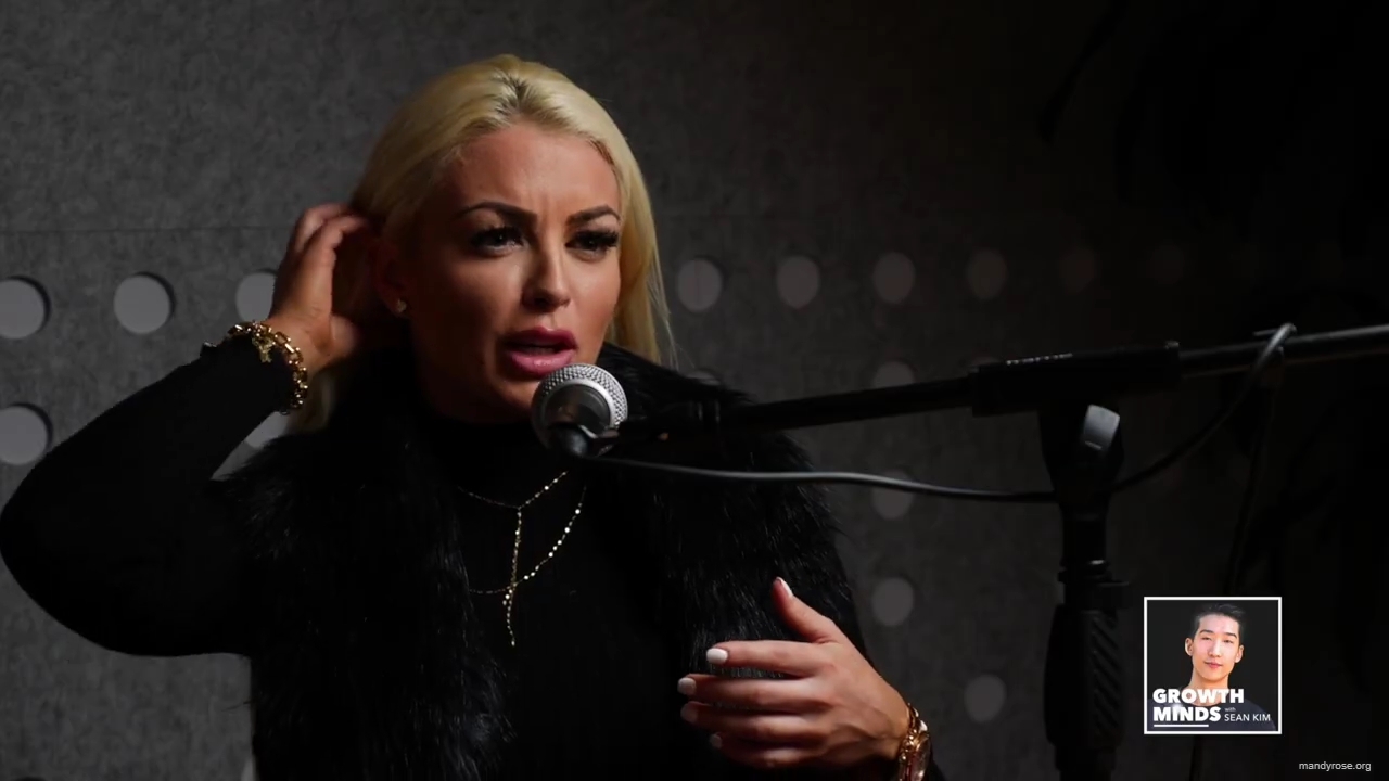 WWE_Superstar_Mandy_Rose_on_Dealing_With_People_Who_Underestimate_You_mp42313.jpg