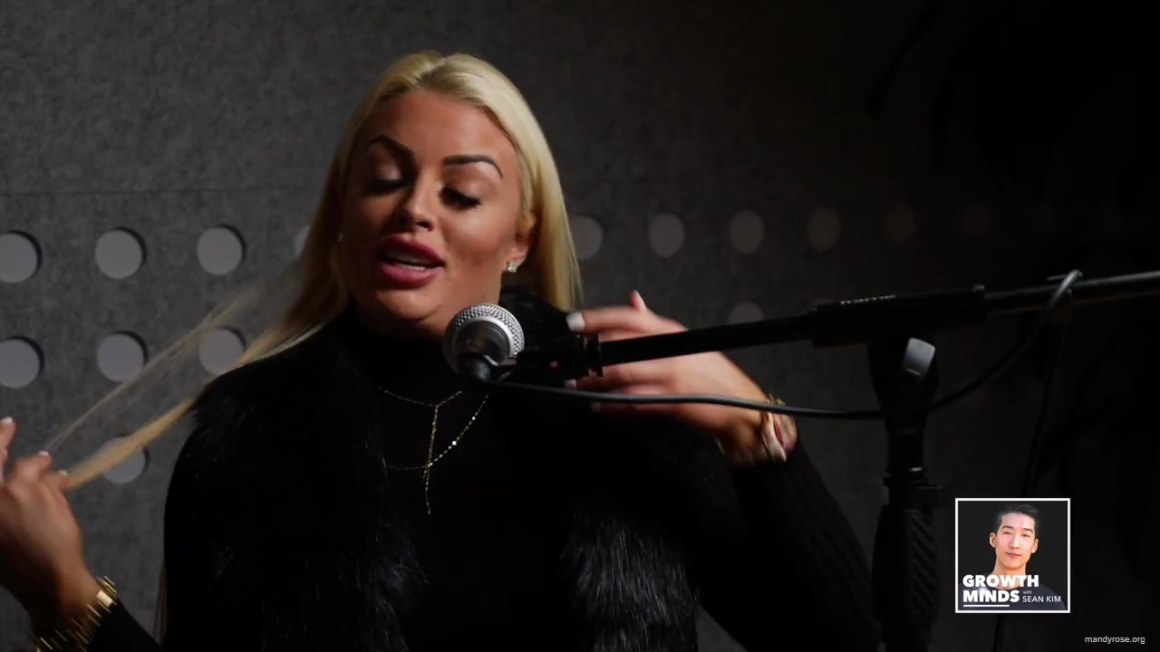 WWE_Superstar_Mandy_Rose_on_Dealing_With_People_Who_Underestimate_You_mp42314.jpg
