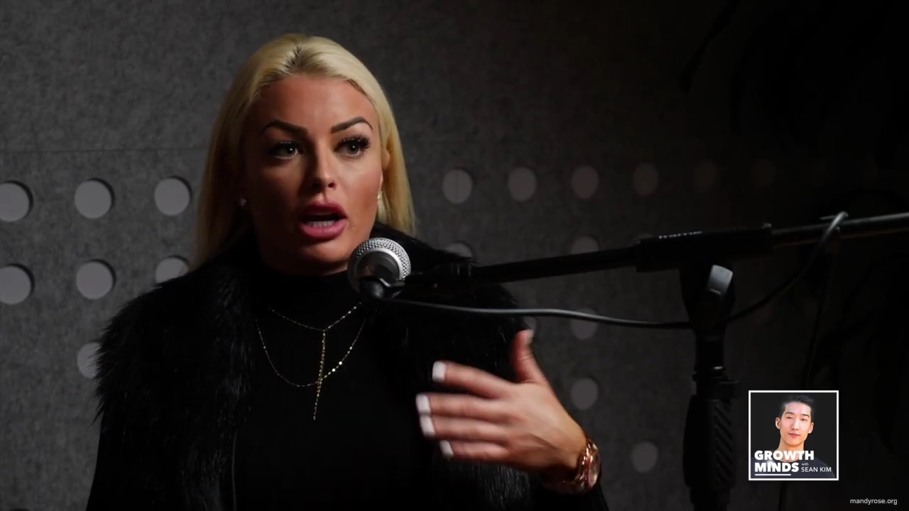 WWE_Superstar_Mandy_Rose_on_Dealing_With_People_Who_Underestimate_You_mp42391.jpg