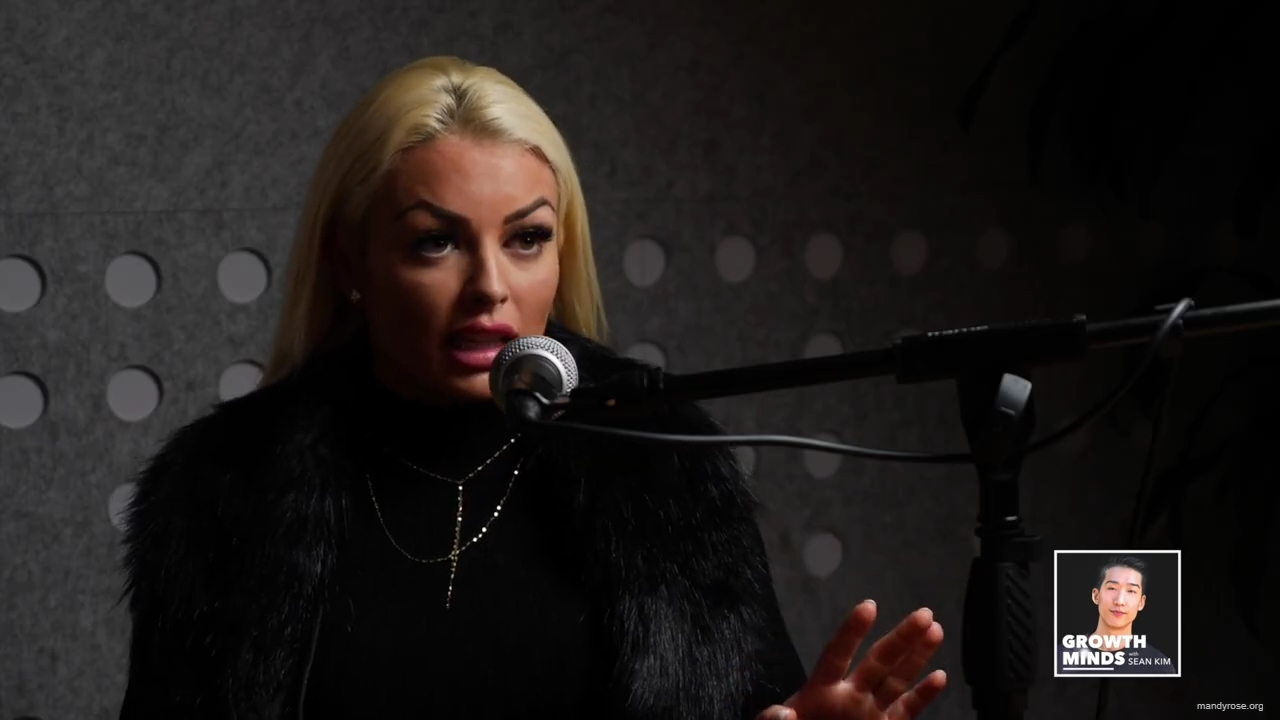 WWE_Superstar_Mandy_Rose_on_Dealing_With_People_Who_Underestimate_You_mp42422.jpg