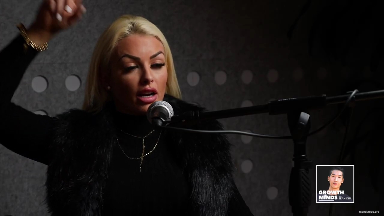 WWE_Superstar_Mandy_Rose_on_Dealing_With_People_Who_Underestimate_You_mp42446.jpg