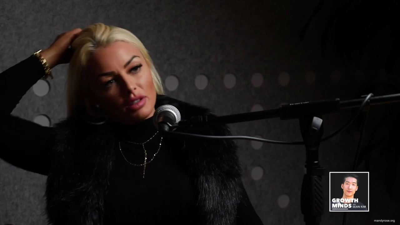 WWE_Superstar_Mandy_Rose_on_Dealing_With_People_Who_Underestimate_You_mp42450.jpg