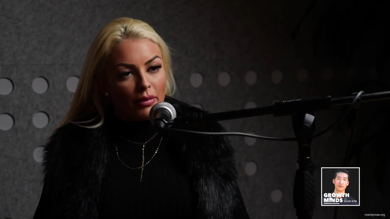 WWE_Superstar_Mandy_Rose_on_Dealing_With_People_Who_Underestimate_You_mp42451.jpg