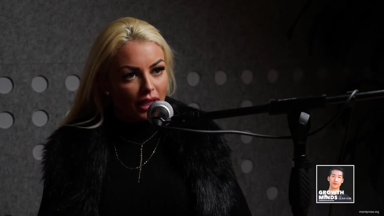 WWE_Superstar_Mandy_Rose_on_Dealing_With_People_Who_Underestimate_You_mp42452.jpg