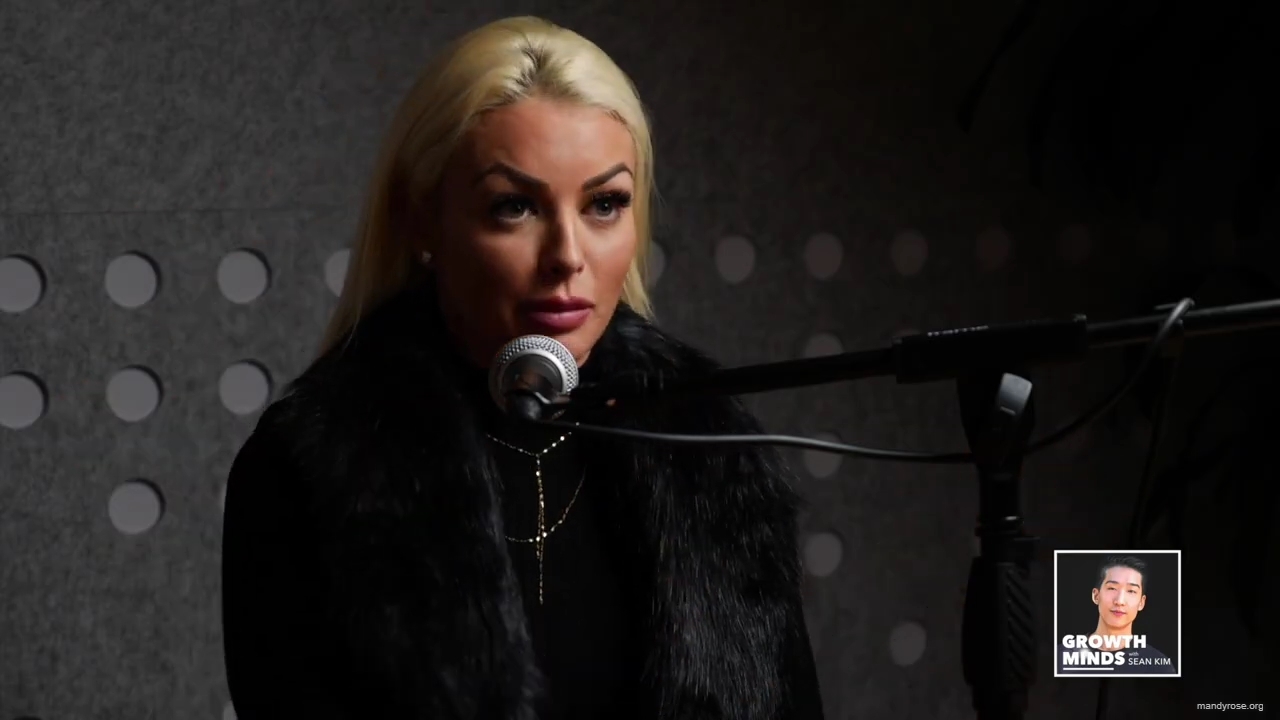 WWE_Superstar_Mandy_Rose_on_Dealing_With_People_Who_Underestimate_You_mp42596.jpg