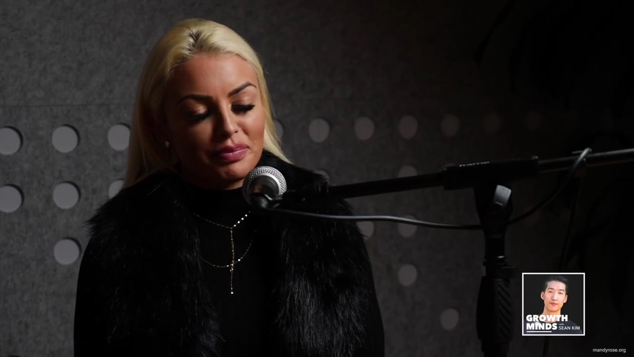 WWE_Superstar_Mandy_Rose_on_Dealing_With_People_Who_Underestimate_You_mp42636.jpg