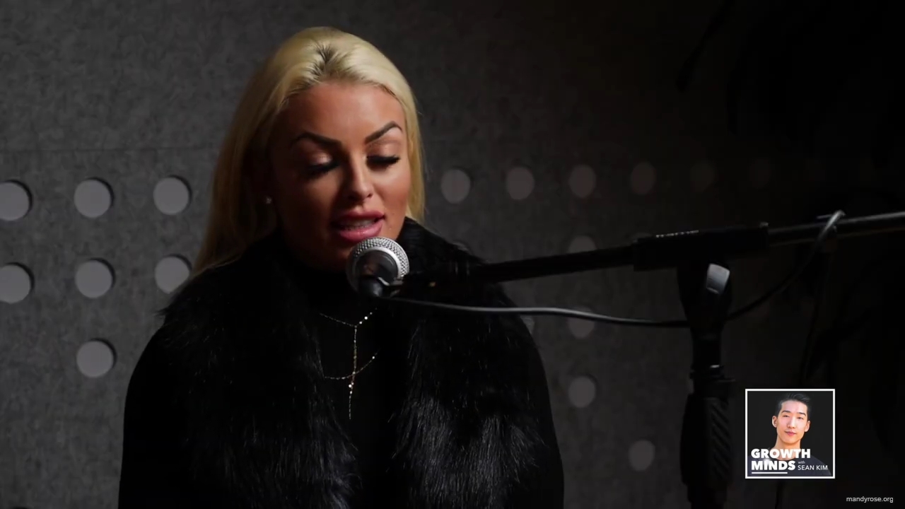WWE_Superstar_Mandy_Rose_on_Dealing_With_People_Who_Underestimate_You_mp42712.jpg