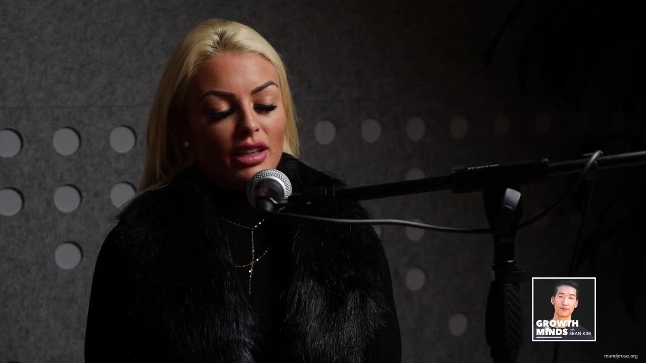 WWE_Superstar_Mandy_Rose_on_Dealing_With_People_Who_Underestimate_You_mp42723.jpg