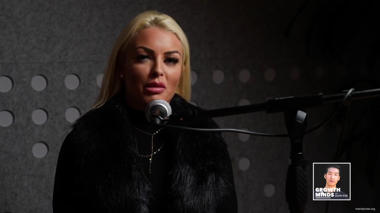 WWE_Superstar_Mandy_Rose_on_Dealing_With_People_Who_Underestimate_You_mp42739.jpg