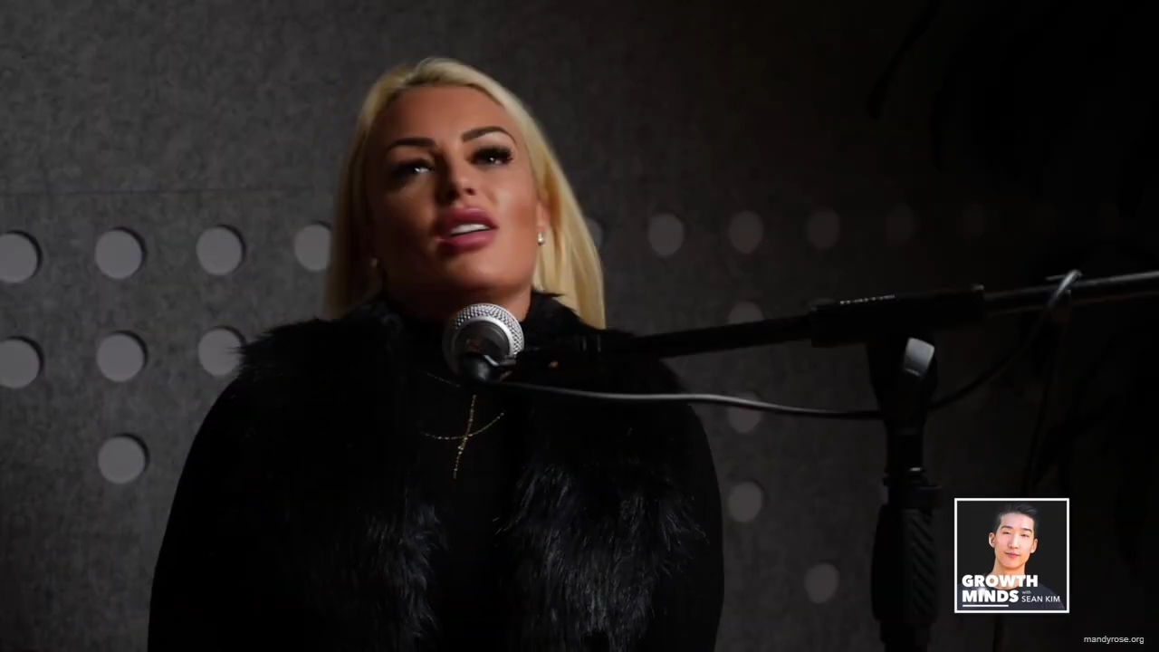 WWE_Superstar_Mandy_Rose_on_Dealing_With_People_Who_Underestimate_You_mp42768.jpg