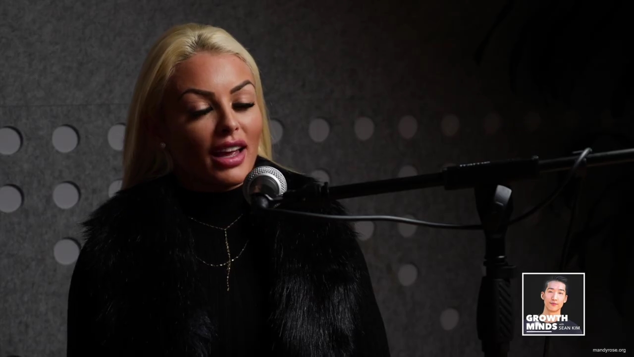 WWE_Superstar_Mandy_Rose_on_Dealing_With_People_Who_Underestimate_You_mp42868.jpg