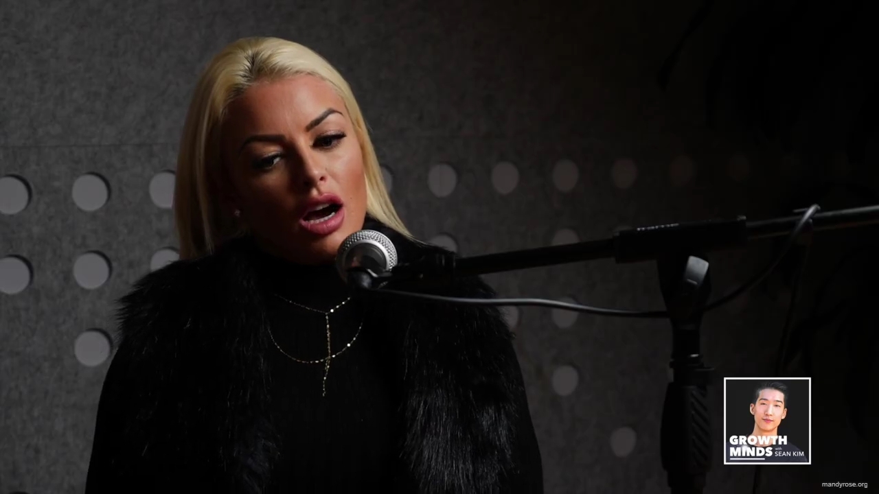 WWE_Superstar_Mandy_Rose_on_Dealing_With_People_Who_Underestimate_You_mp42942.jpg