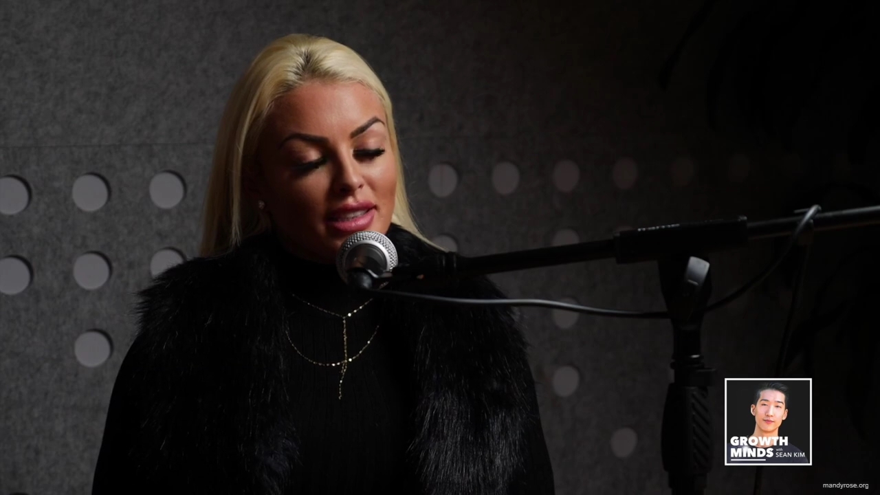 WWE_Superstar_Mandy_Rose_on_Dealing_With_People_Who_Underestimate_You_mp42959.jpg