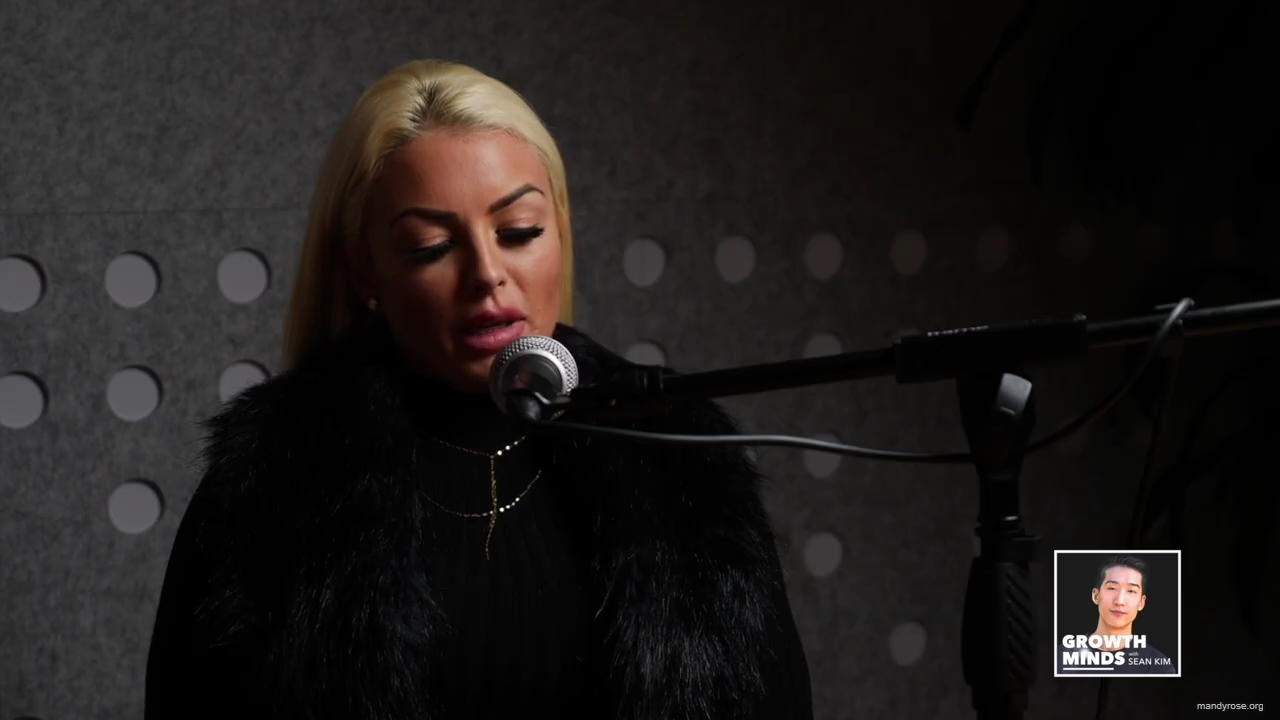 WWE_Superstar_Mandy_Rose_on_Dealing_With_People_Who_Underestimate_You_mp43038.jpg