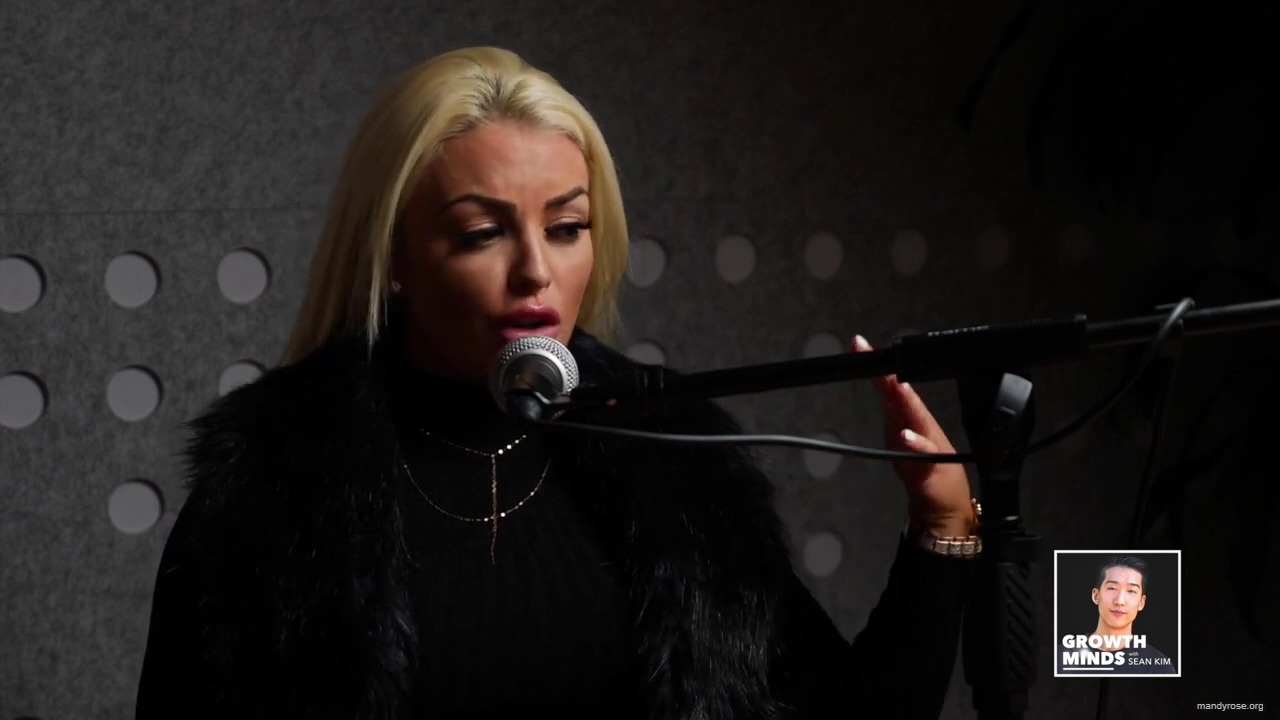 WWE_Superstar_Mandy_Rose_on_Dealing_With_People_Who_Underestimate_You_mp43115.jpg