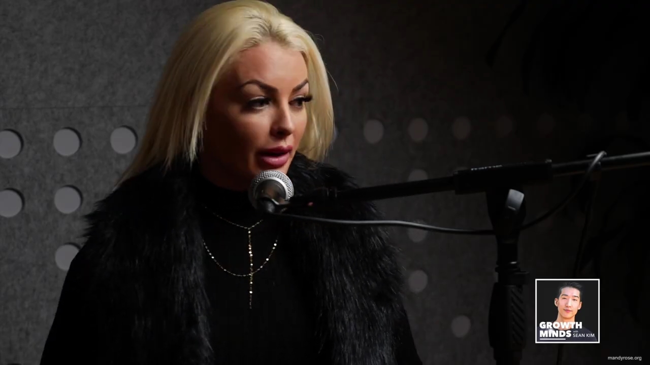 WWE_Superstar_Mandy_Rose_on_Dealing_With_People_Who_Underestimate_You_mp43125.jpg