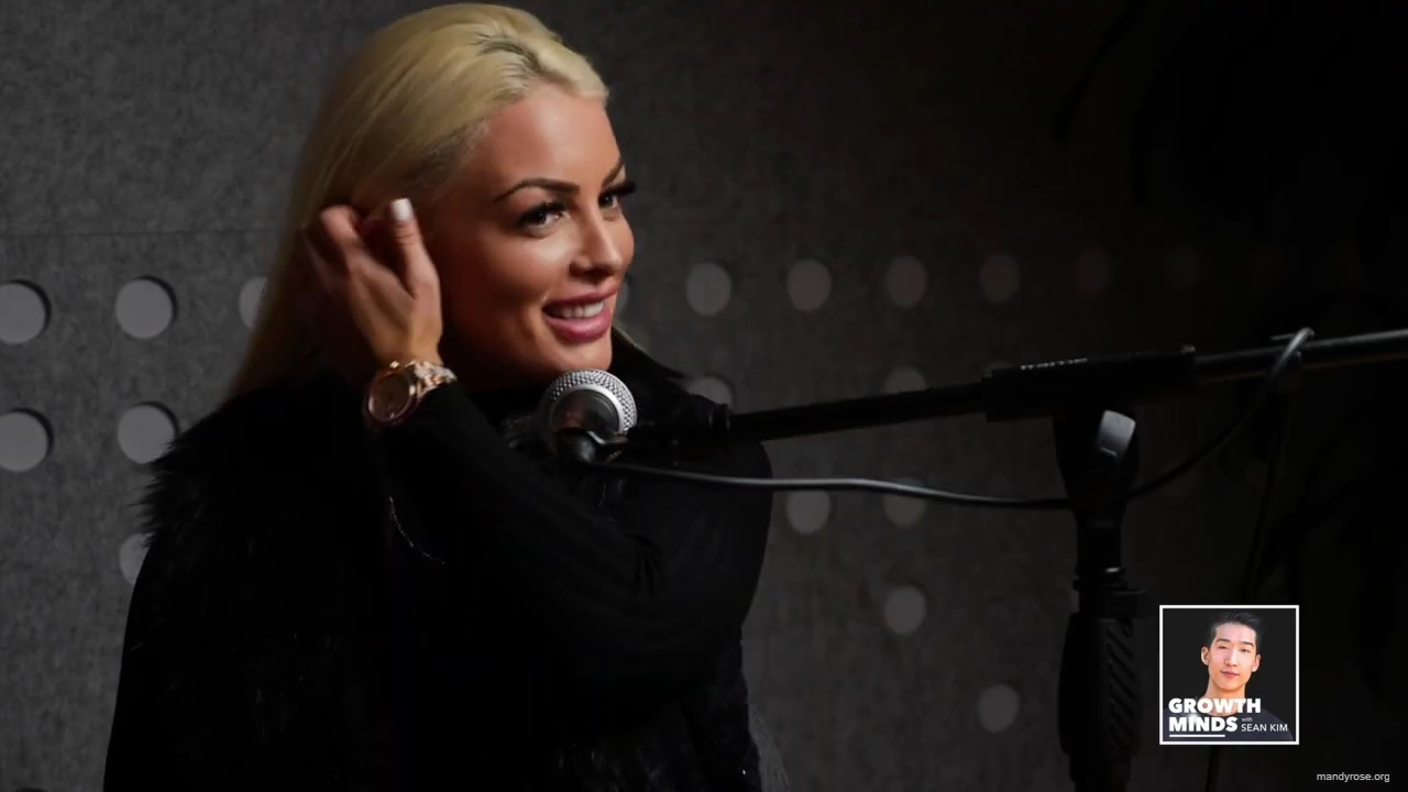 WWE_Superstar_Mandy_Rose_on_Dealing_With_People_Who_Underestimate_You_mp43128.jpg