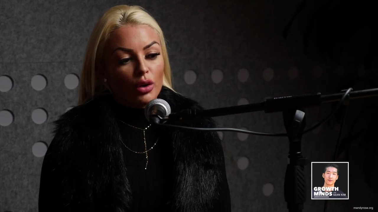 WWE_Superstar_Mandy_Rose_on_Dealing_With_People_Who_Underestimate_You_mp43143.jpg