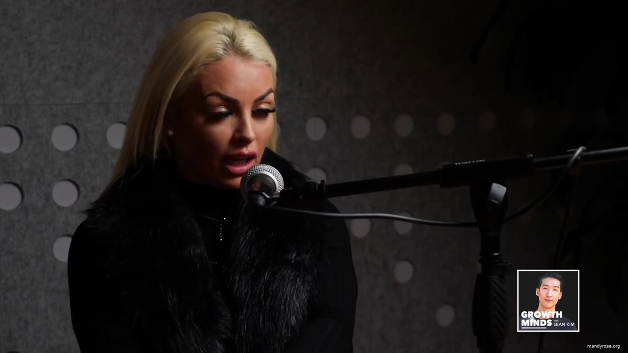 WWE_Superstar_Mandy_Rose_on_Dealing_With_People_Who_Underestimate_You_mp43152.jpg