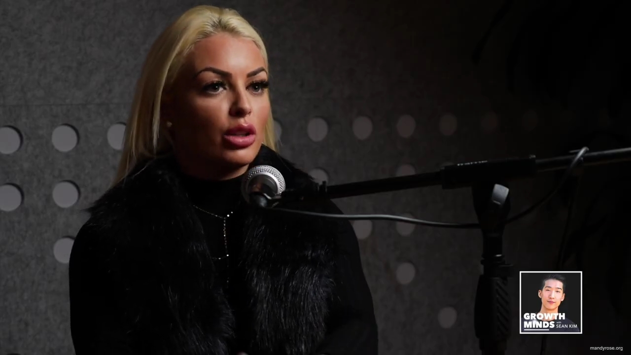 WWE_Superstar_Mandy_Rose_on_Dealing_With_People_Who_Underestimate_You_mp43154.jpg
