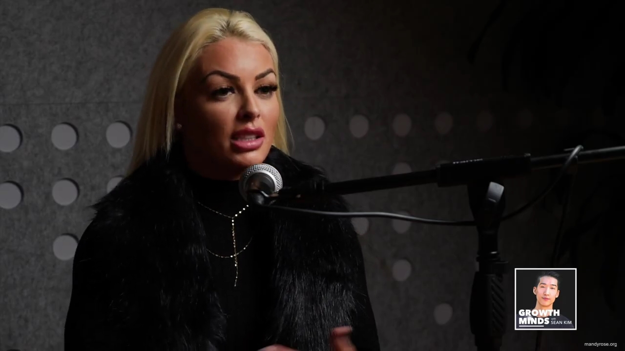 WWE_Superstar_Mandy_Rose_on_Dealing_With_People_Who_Underestimate_You_mp43165.jpg