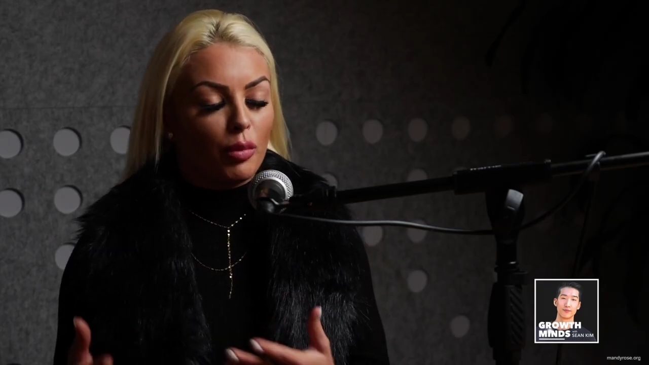 WWE_Superstar_Mandy_Rose_on_Dealing_With_People_Who_Underestimate_You_mp43167.jpg