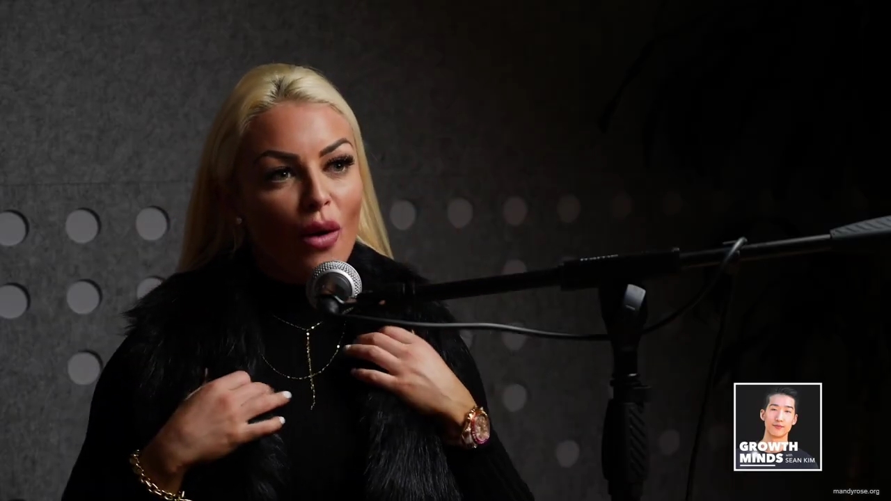 WWE_Superstar_Mandy_Rose_on_Dealing_With_People_Who_Underestimate_You_mp43178.jpg
