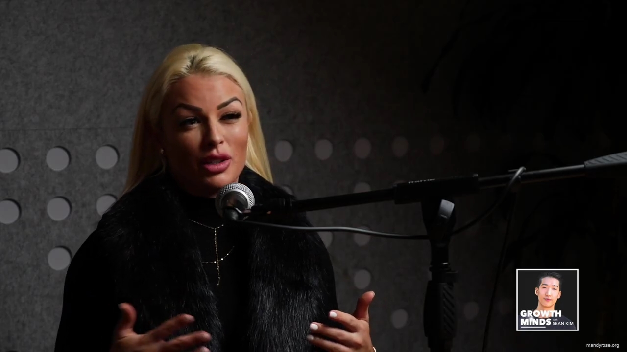 WWE_Superstar_Mandy_Rose_on_Dealing_With_People_Who_Underestimate_You_mp43184.jpg