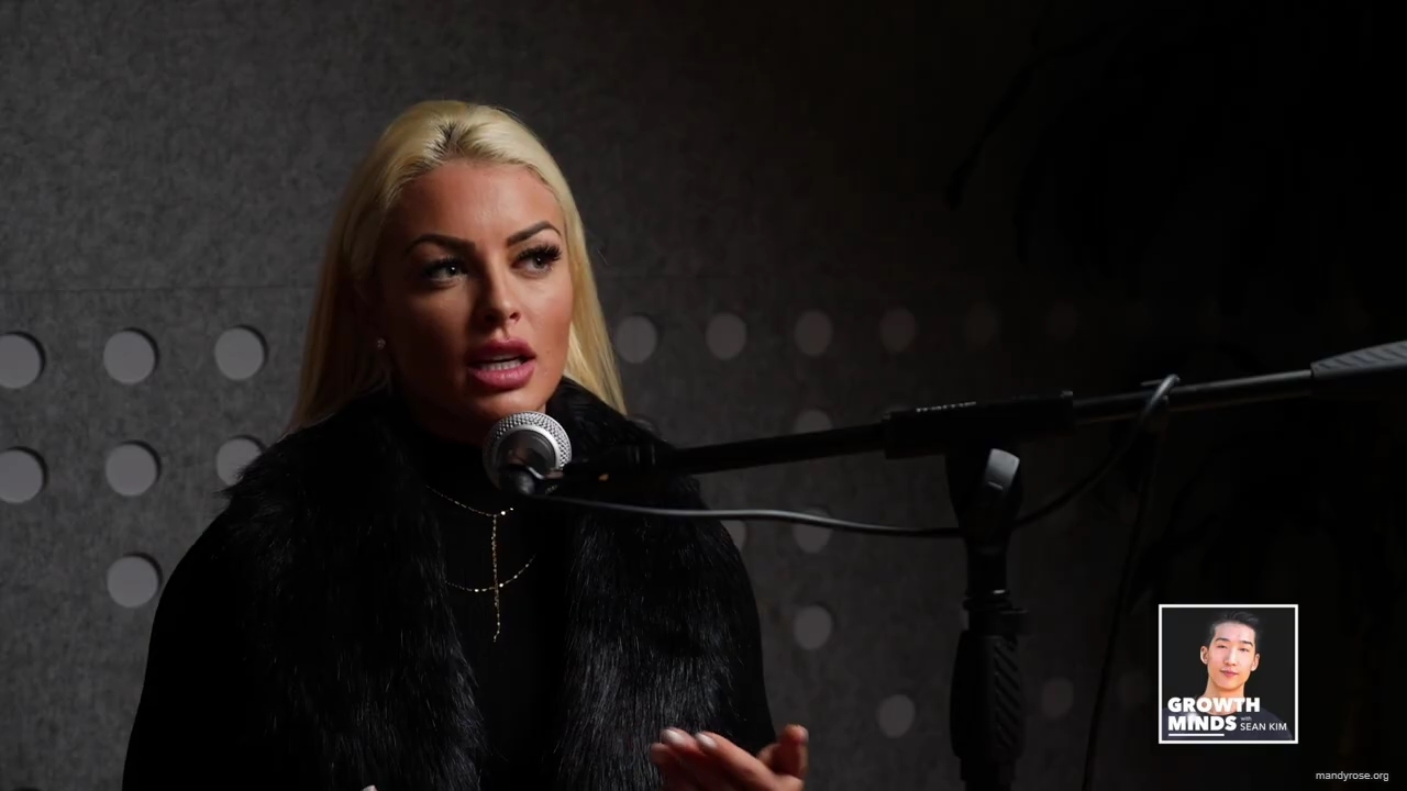 WWE_Superstar_Mandy_Rose_on_Dealing_With_People_Who_Underestimate_You_mp43187.jpg