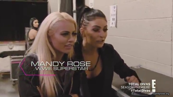 WWE_Total_Divas_S09E01_mp40020.jpg