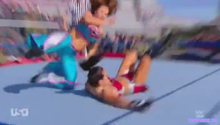 WWE_Tribute_To_The_Troops_2017_12_14_HDTV_x264-NWCHD_mp40193.jpg