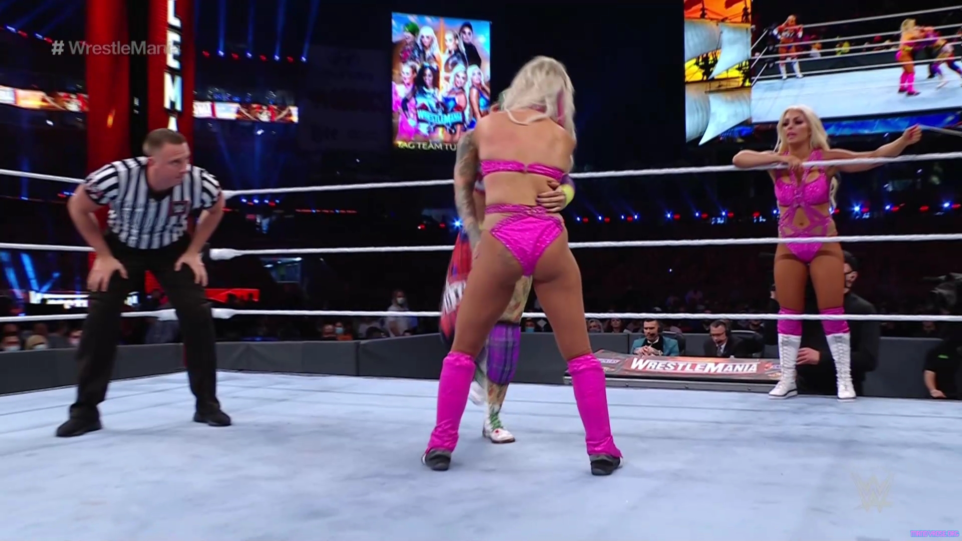 WWE_Wrestlemania_37_Day1_HDTV_1080p_x264-SkY_mp40257.jpg